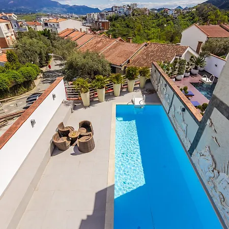 Tranquility With Pool Private Garden & Bbq By Pikhost * Tirana