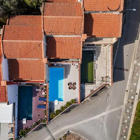 Tranquility With Pool Private Garden & Bbq By Pikhost